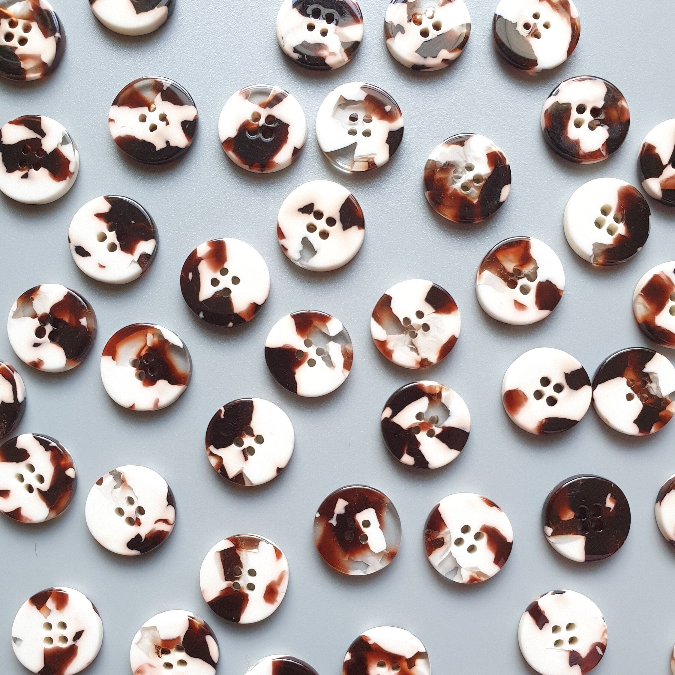 Wuthering button set (15mm shirting size)