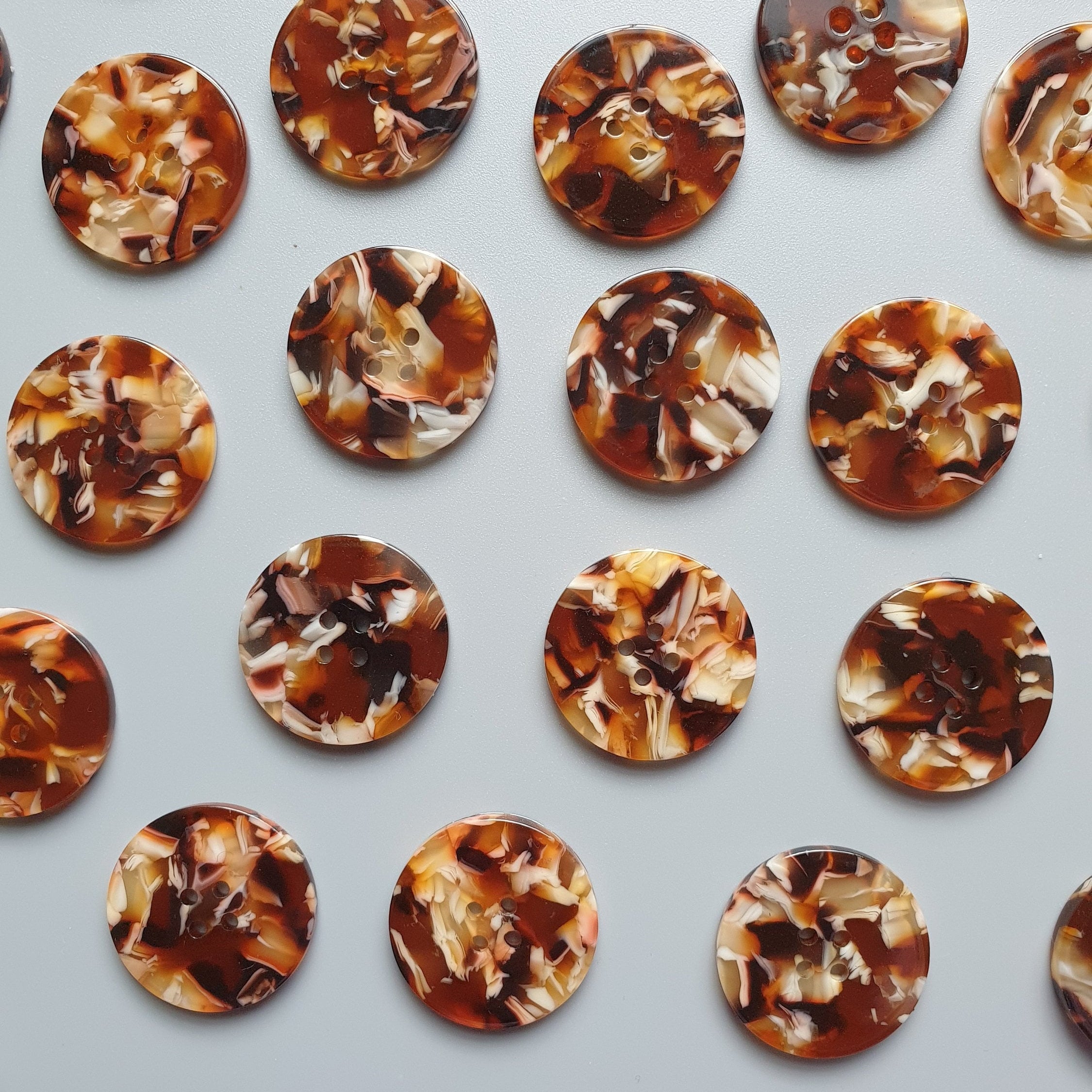 Chai latte button set