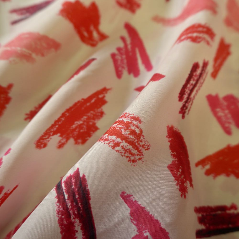 Abstract Lipstick Print Cupro – Lightweight Fluid Fabric