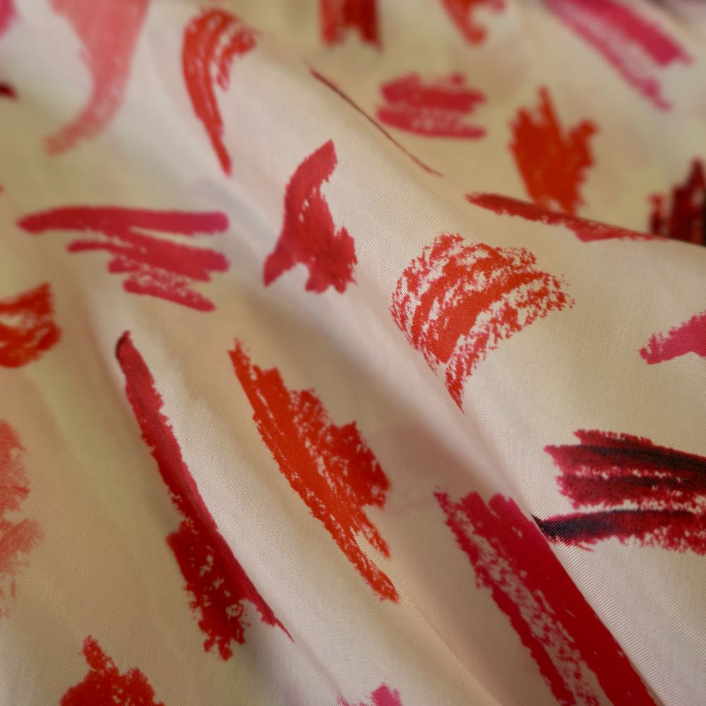 Abstract Lipstick Print Cupro – Lightweight Fluid Fabric