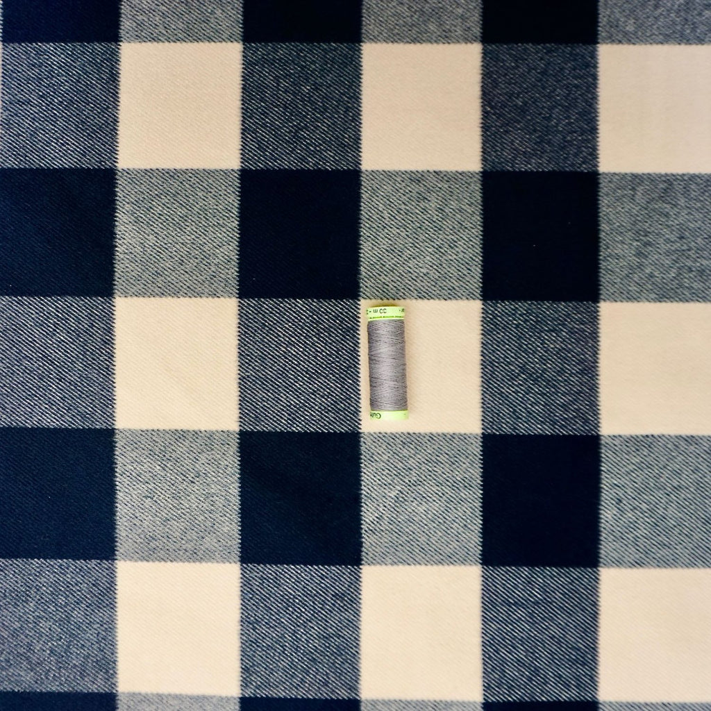 Big check coating navy and cream