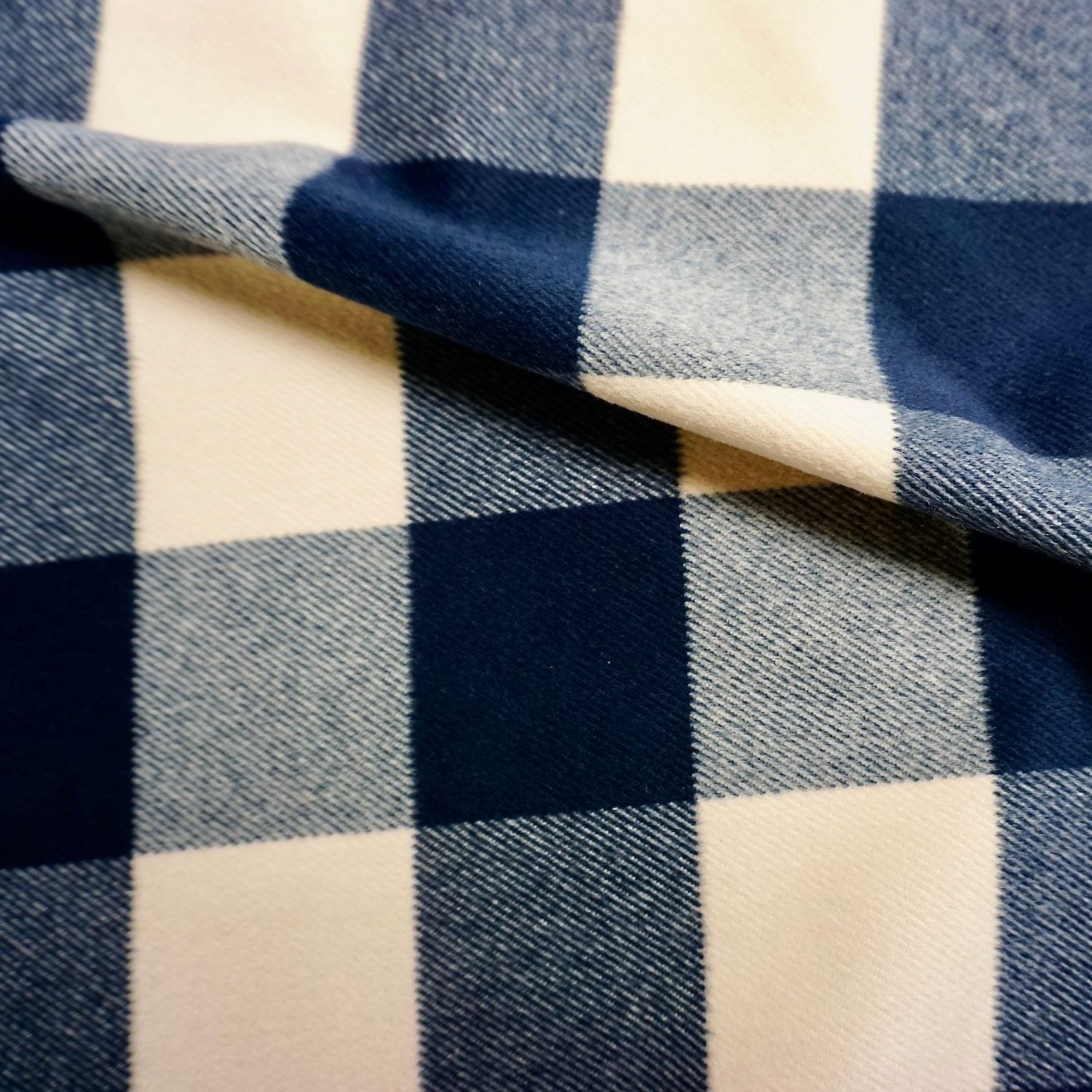 Big check coating navy and cream