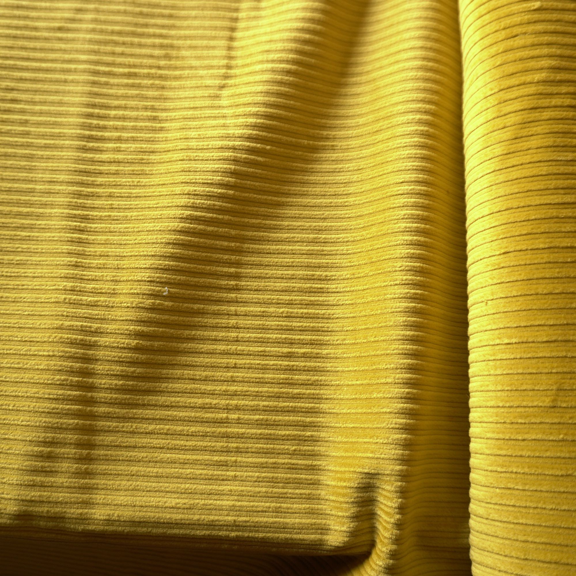 Horizontal Stretchy gap corduroy - Golden Yellow