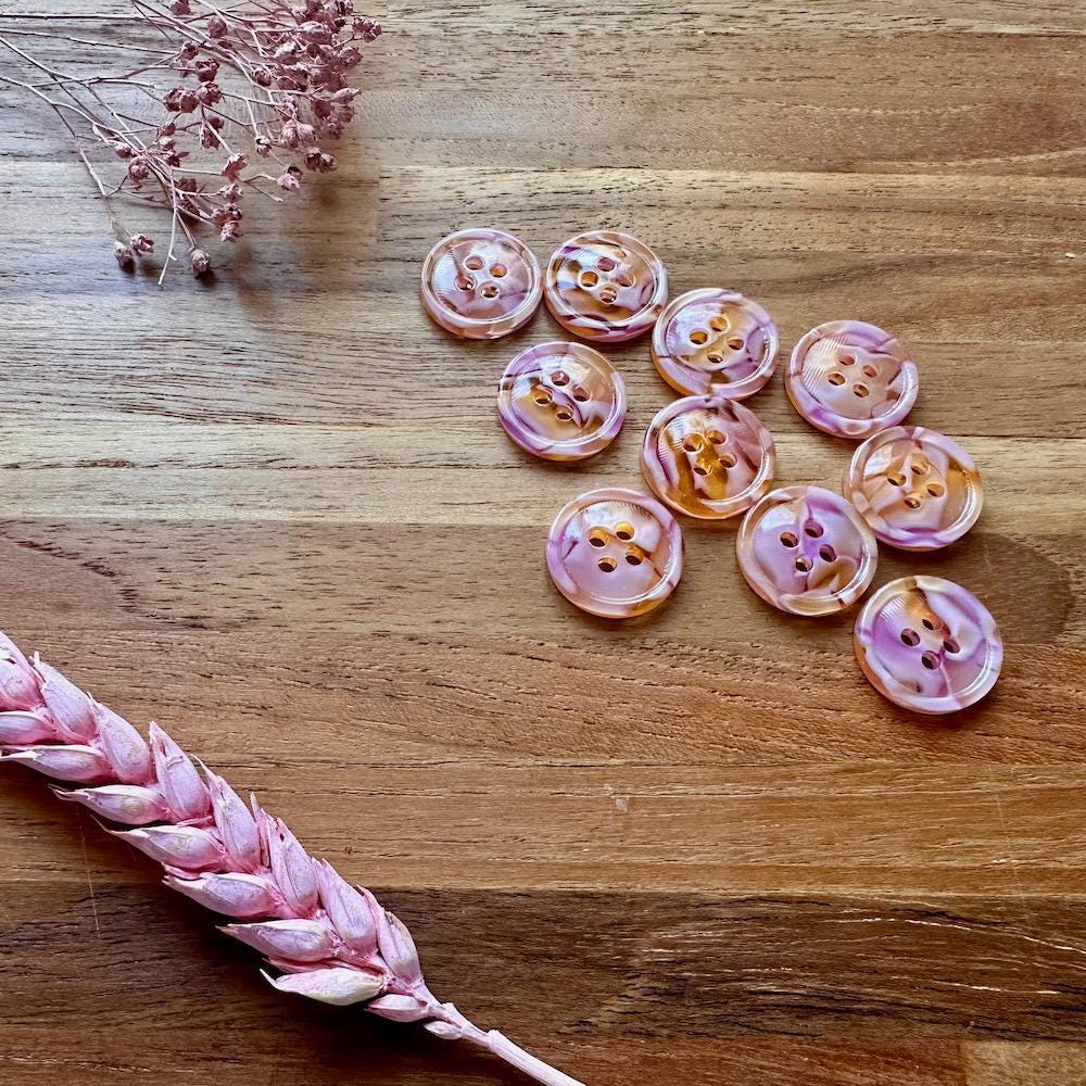 Grapefruit Punch button set (17mm Cardigan size)