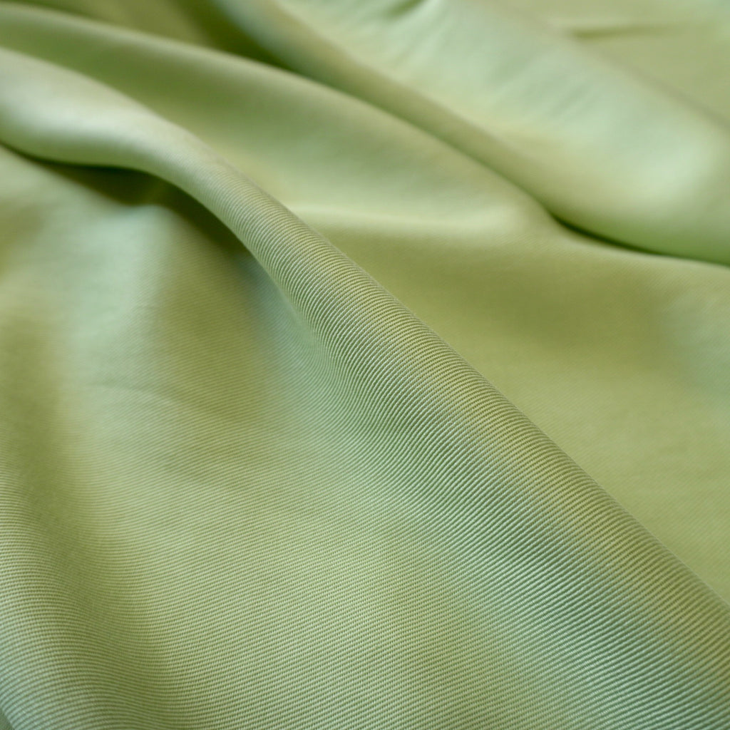 1064-21s Sanded Lenzing Tencel  twill #90 pistachio
