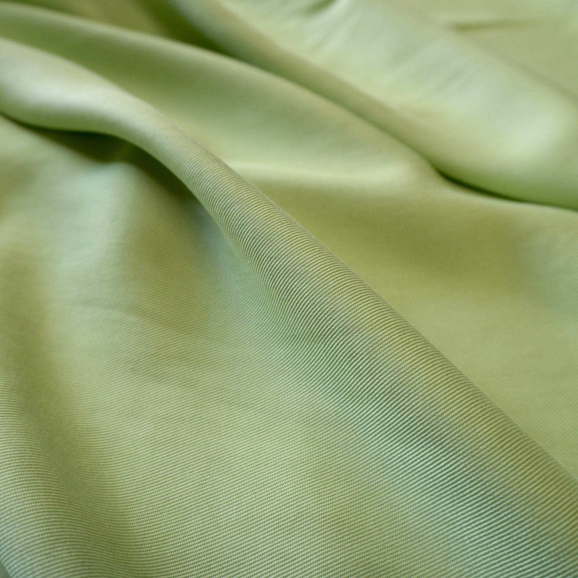 1064-21s Sanded Lenzing Tencel  twill #90 pistachio