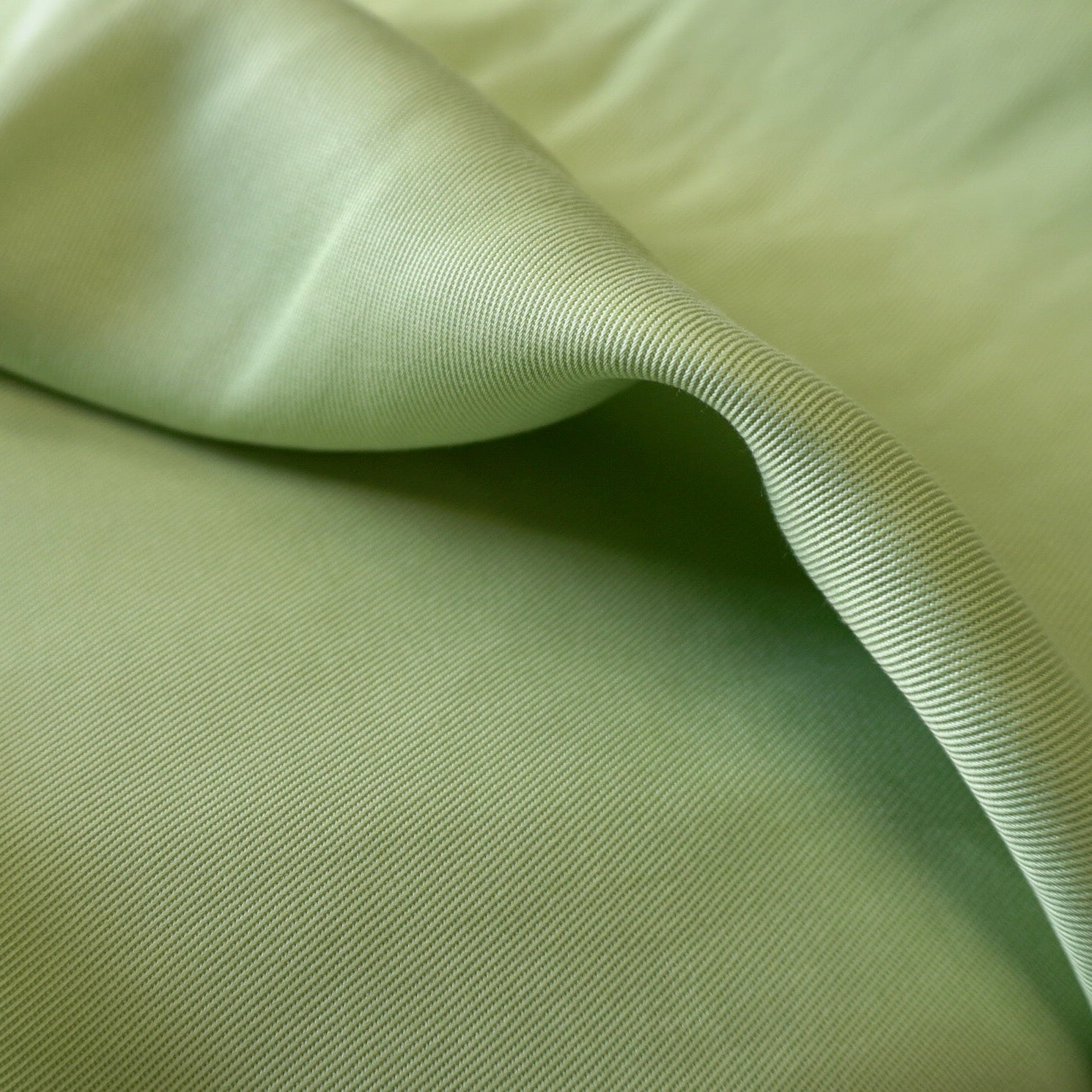 1064-21s Sanded Lenzing Tencel  twill #90 pistachio