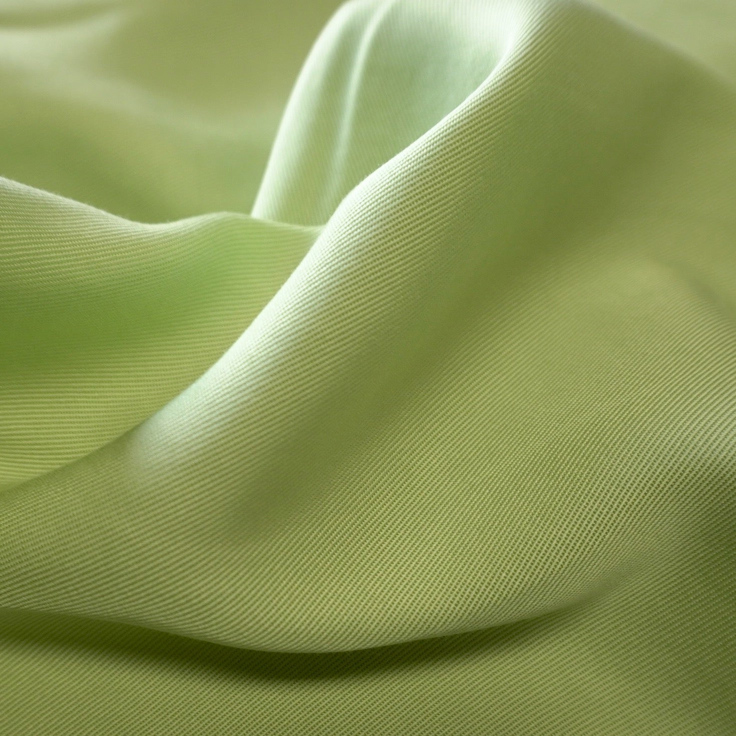 1064-21s Sanded Lenzing Tencel  twill #90 pistachio