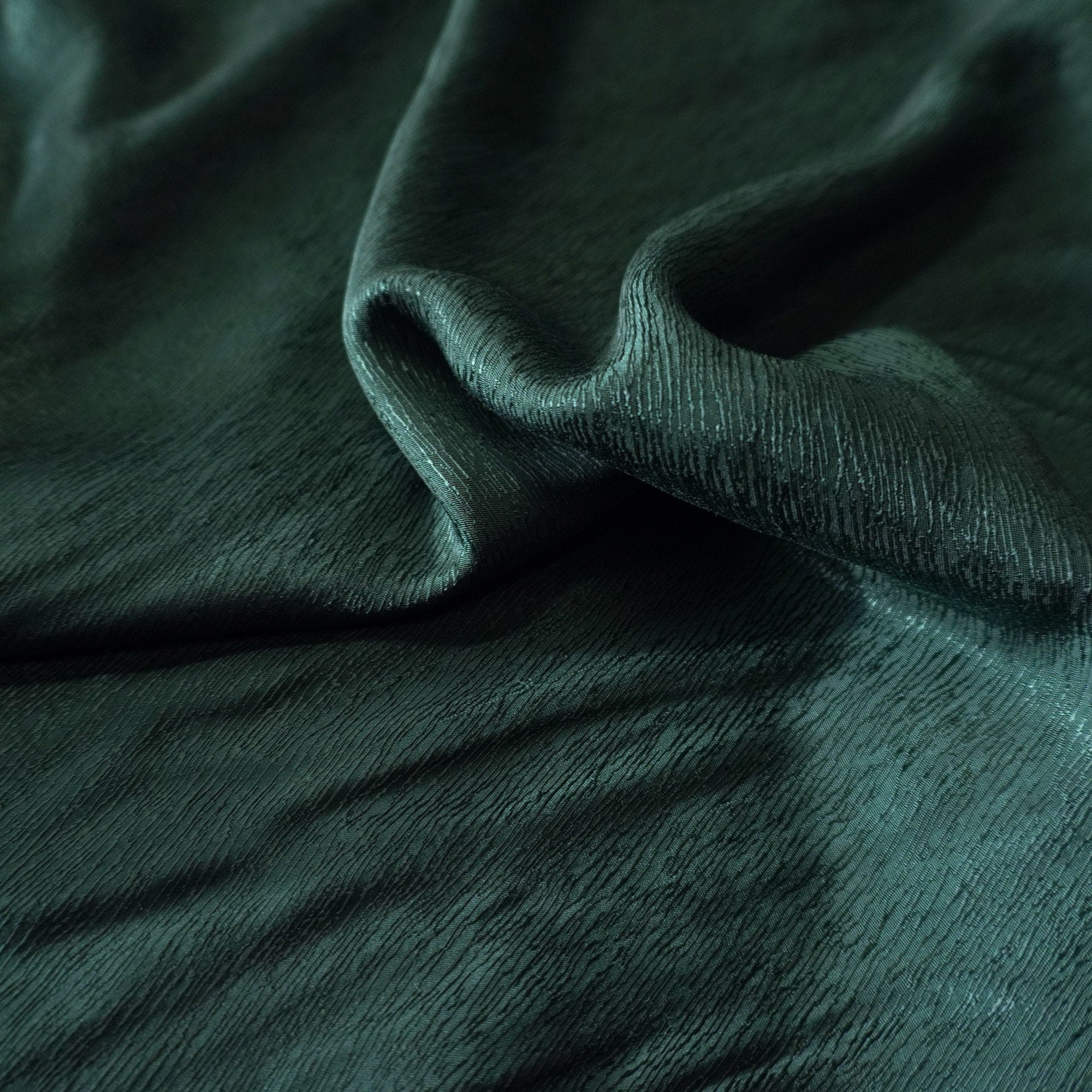 Cupro Tencel bark silk jacquard - midnight verdant