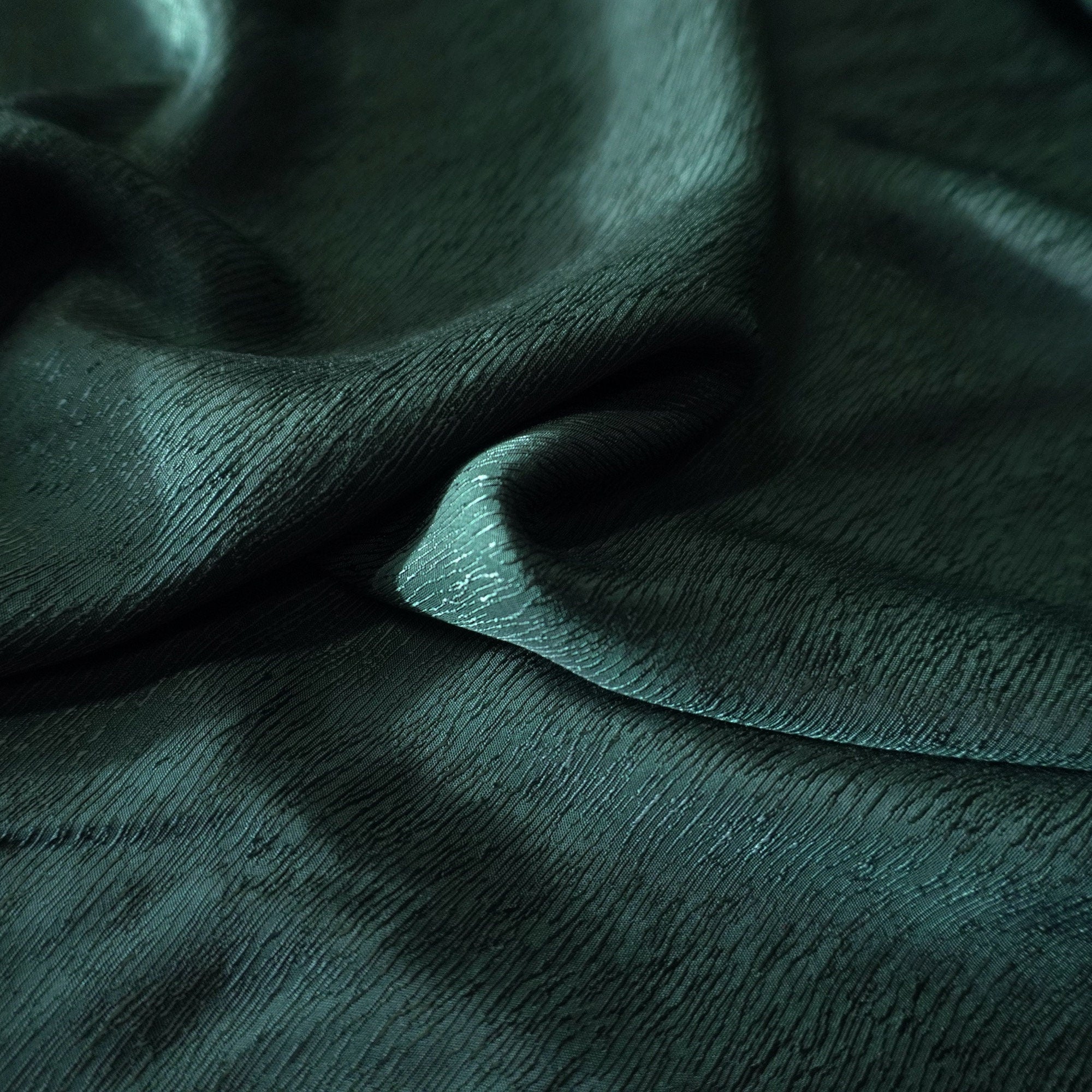Cupro Tencel bark silk jacquard - midnight verdant