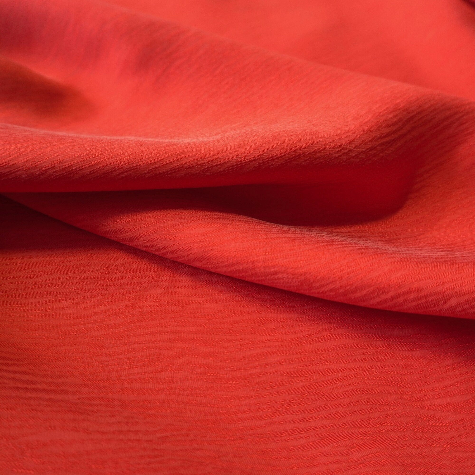 Cupro bark jacquard fabric - Ruby Red