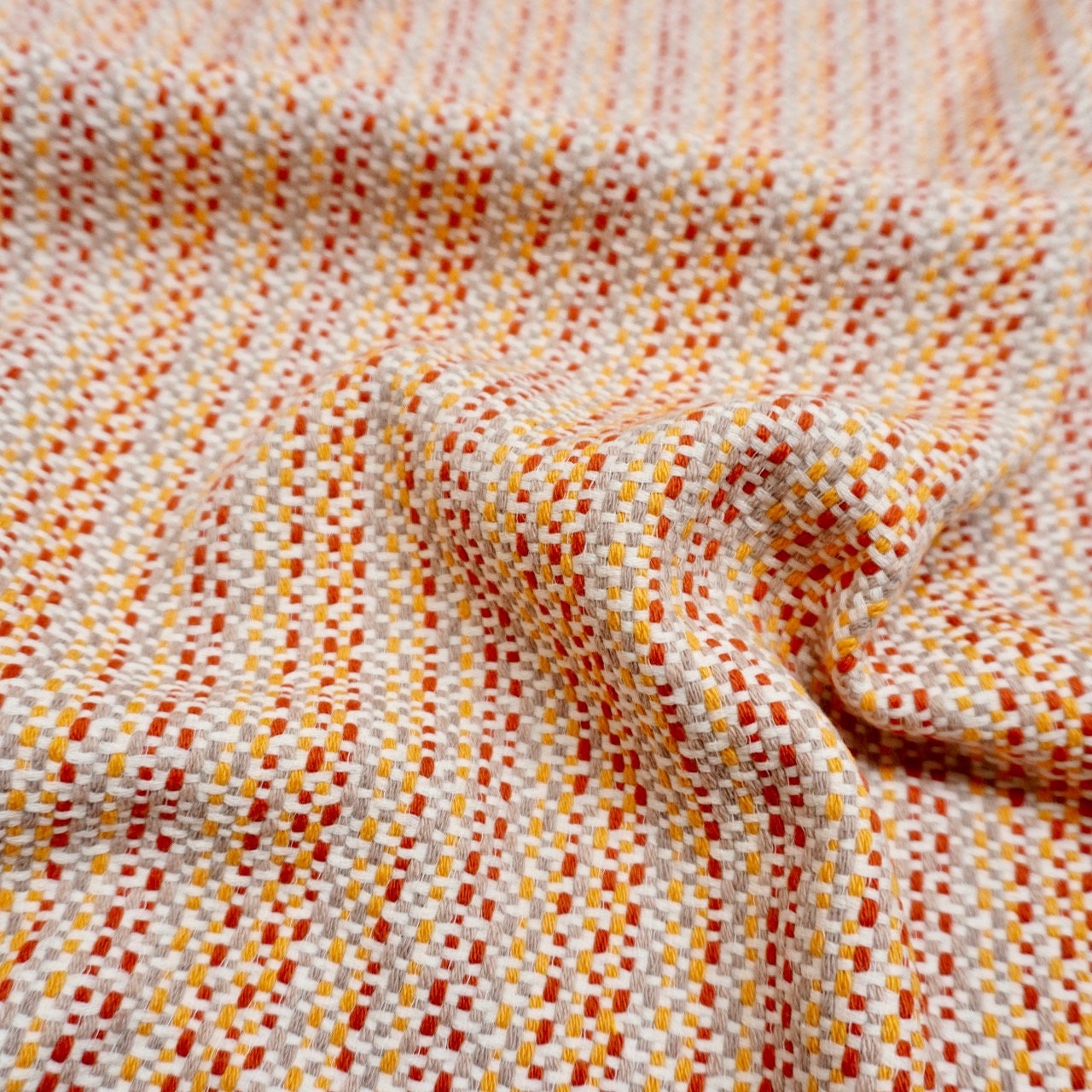 Bold yarn cotton woven fabric