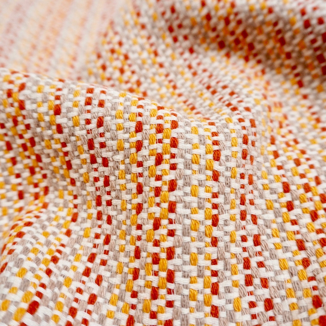 Bold yarn cotton woven fabric
