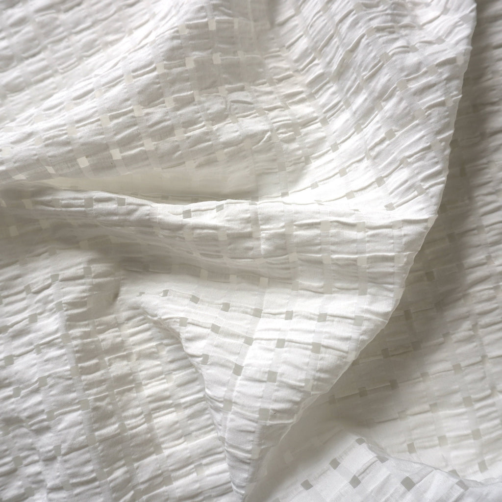 Puckered seersucker Gingham Bubble -Pearl white