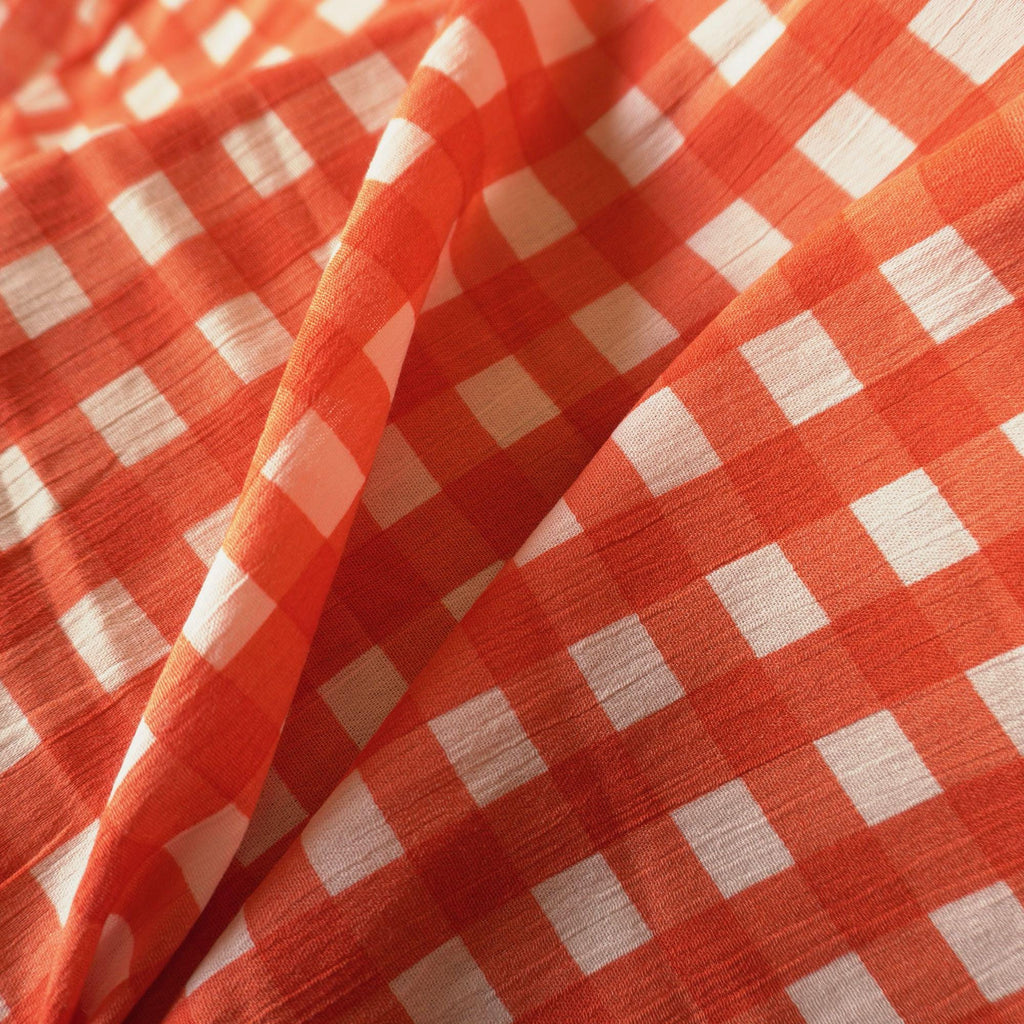 Crinkled bold grid viscose print - red