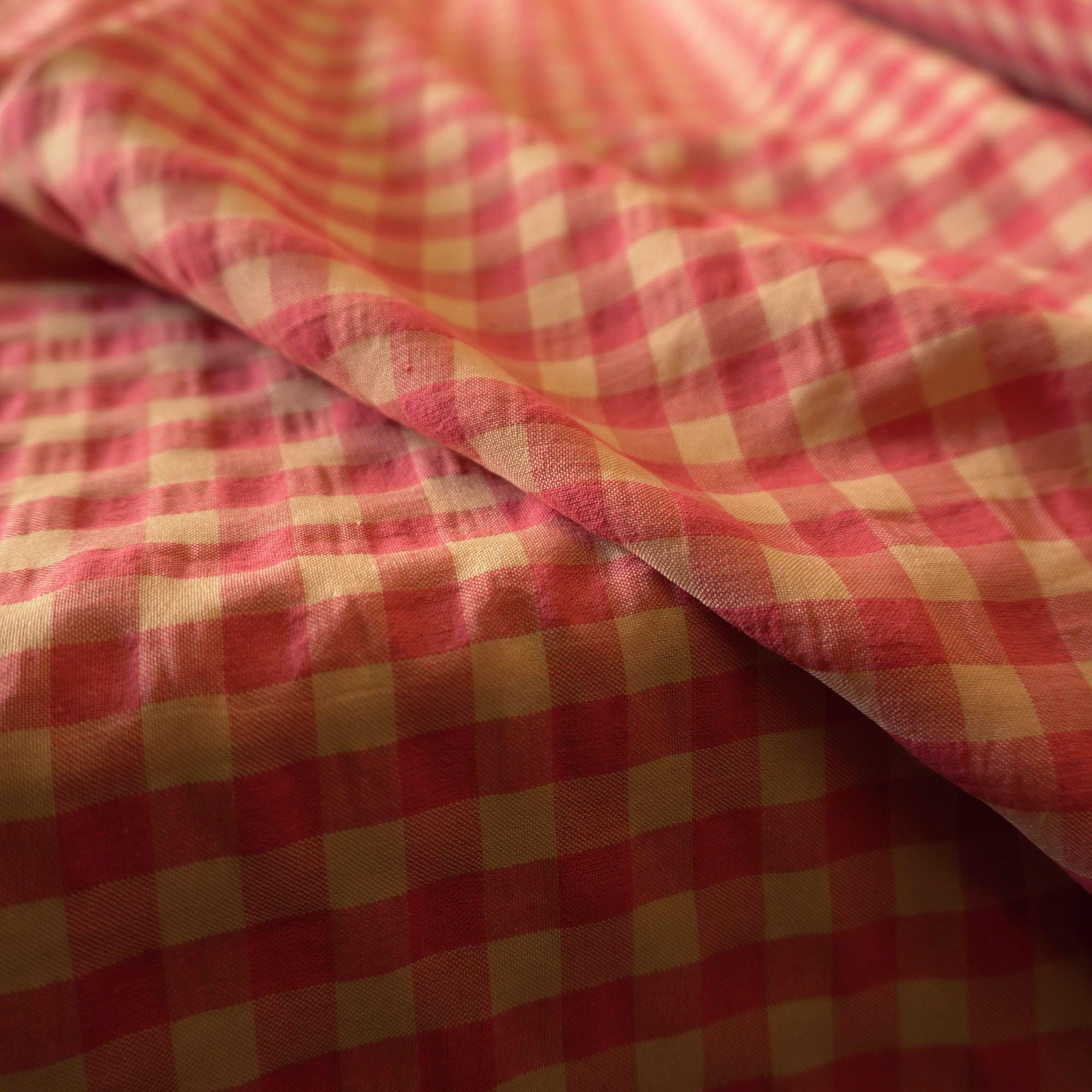 Yarn dyed cotton gingham bubble fabric