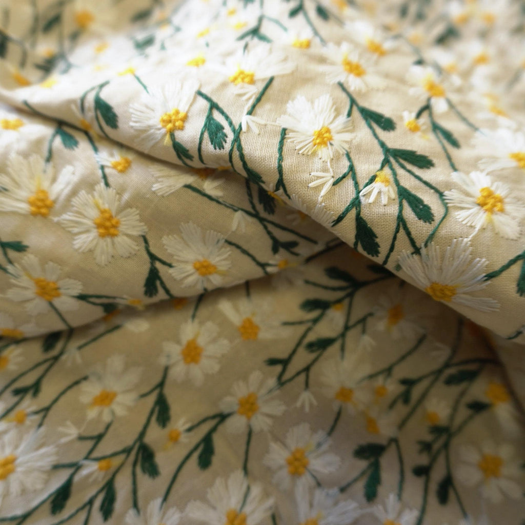 Embroidery White Daisy flower Cotton Linen