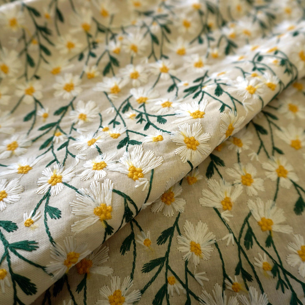 Embroidery White Daisy flower Cotton Linen