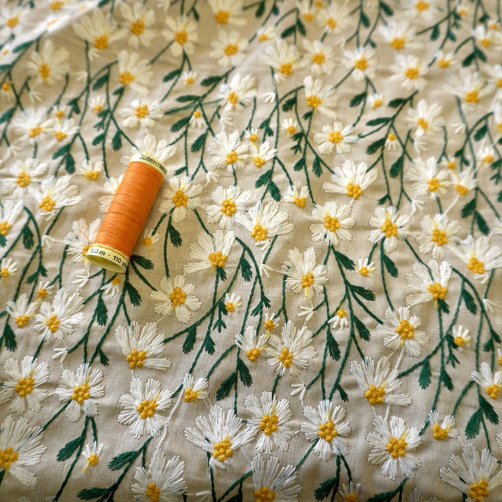 Embroidery White Daisy flower Cotton Linen