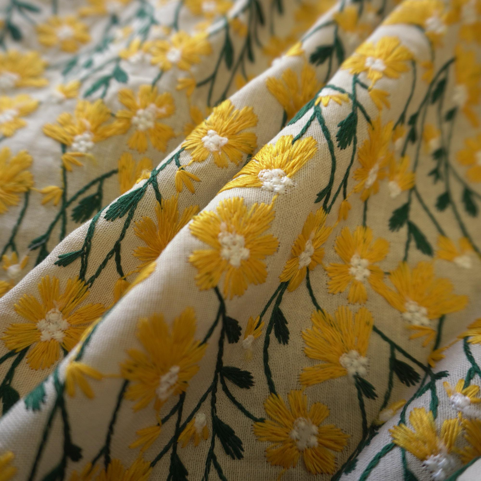 Embroidery Yellow Daisy flower Cotton Linen
