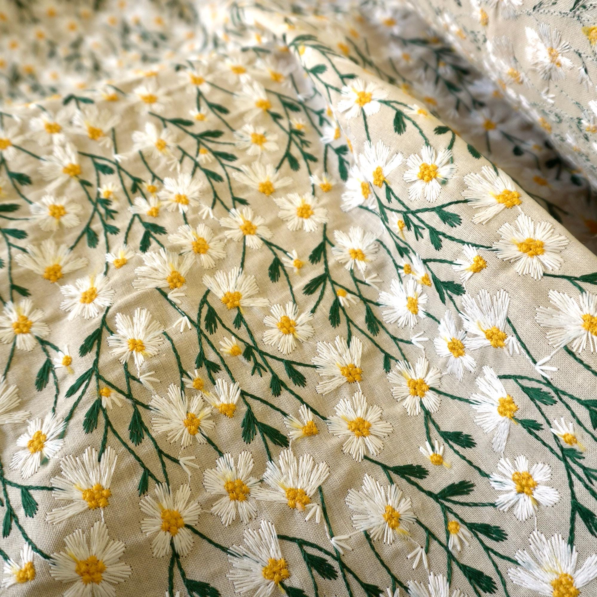 Embroidery White Daisy flower Cotton Linen