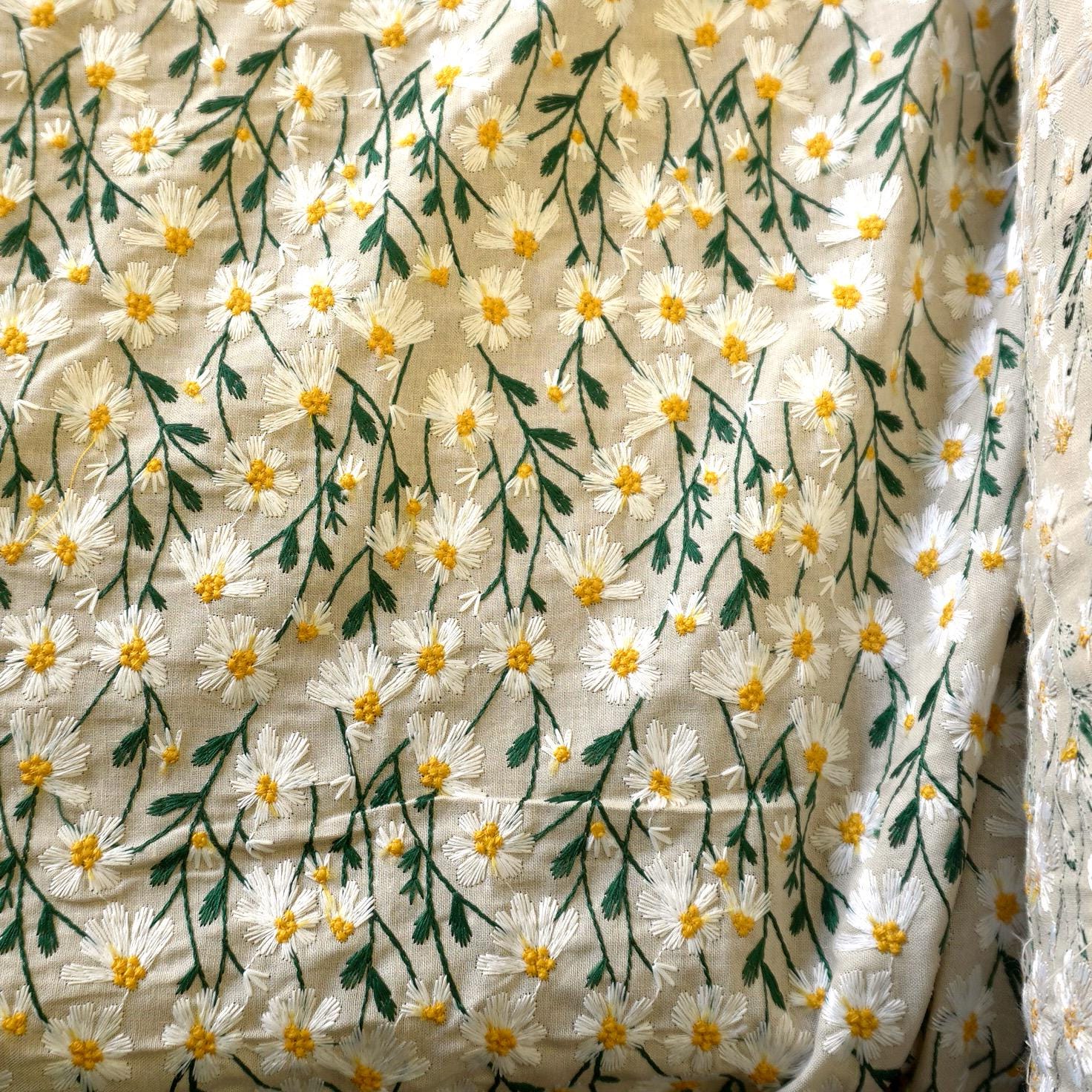 Embroidery White Daisy flower Cotton Linen