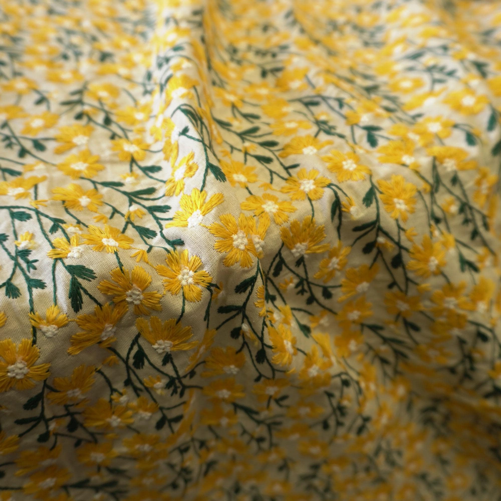 Embroidery Yellow Daisy flower Cotton Linen