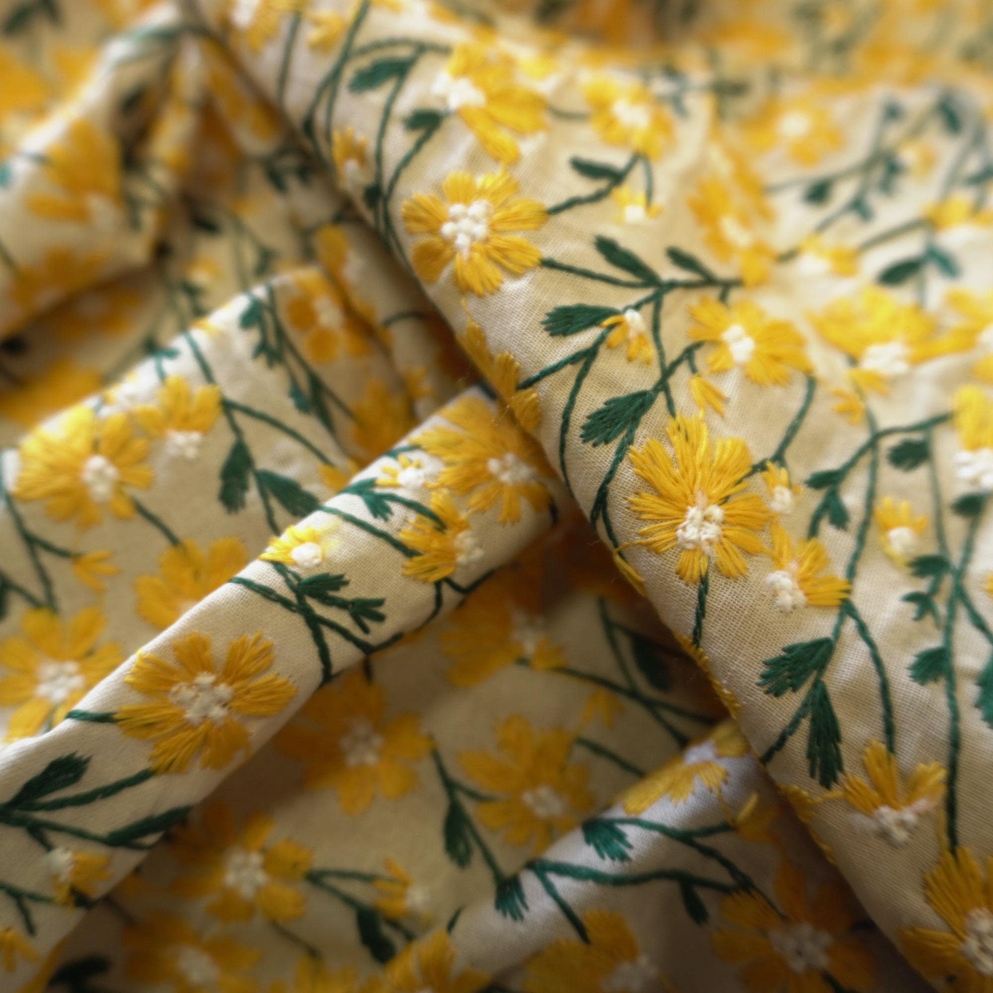 Embroidery Yellow Daisy flower Cotton Linen