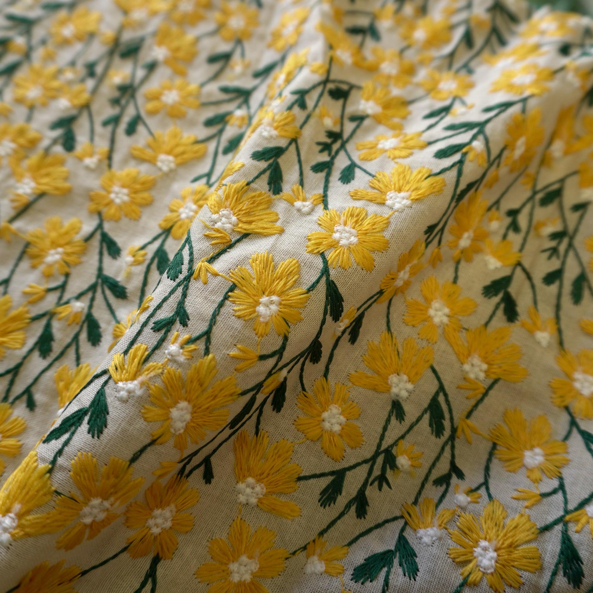 Embroidery Yellow Daisy flower Cotton Linen