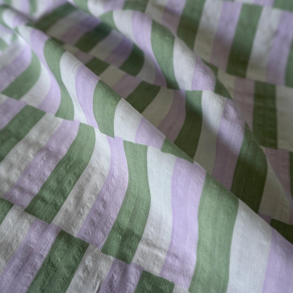 Sage & Lavender Stripe Seersucker – 100% Cotton, 140cm Wide