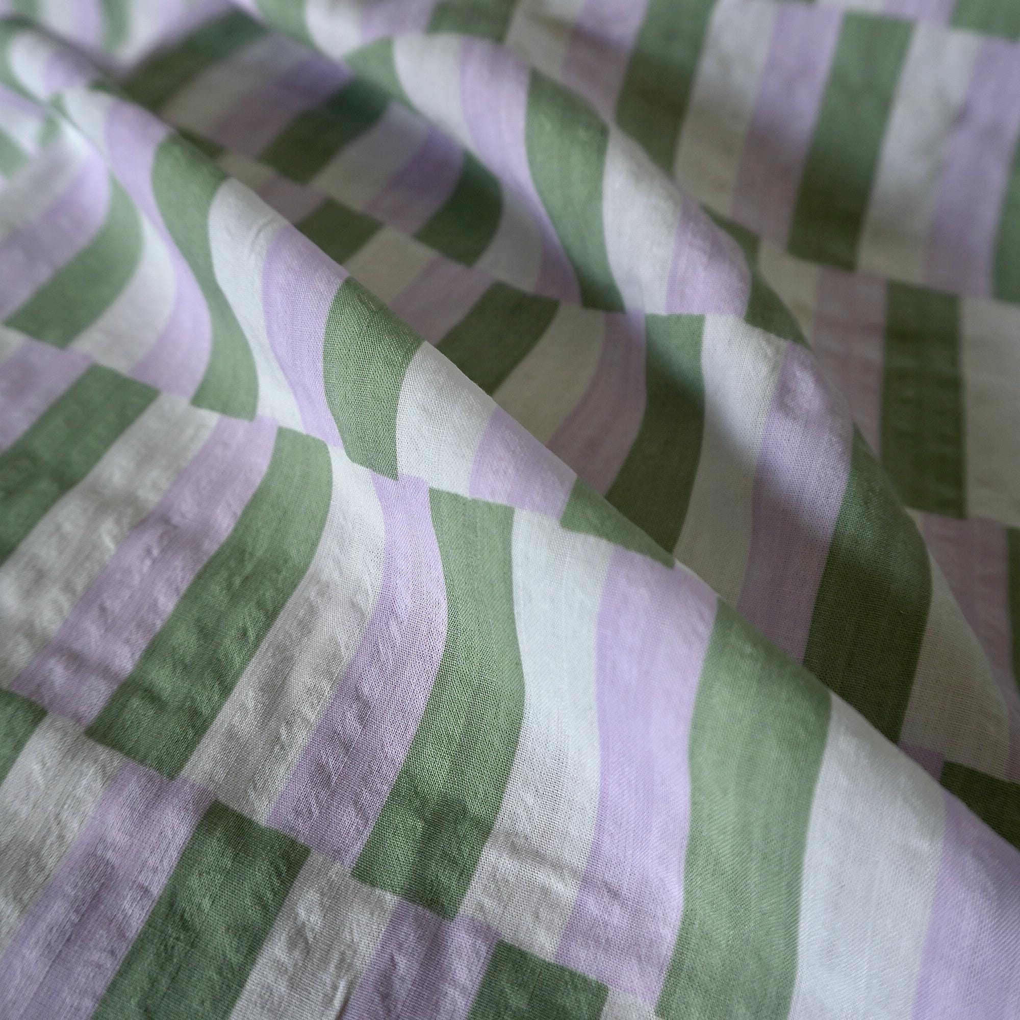 Sage & Lavender Stripe Seersucker – 100% Cotton, 140cm Wide