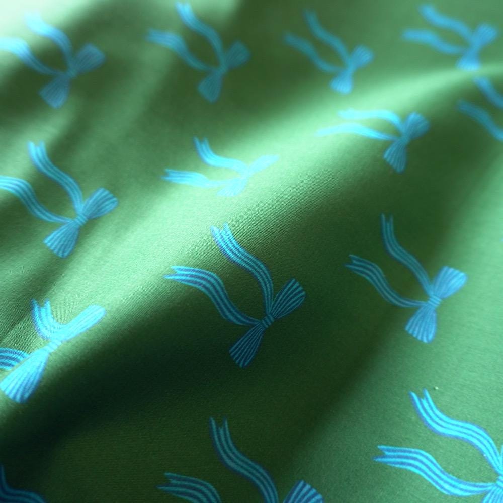 ADORN YOU - Leaf - Lightweight Cotton Lawn - Hey Sew Sister