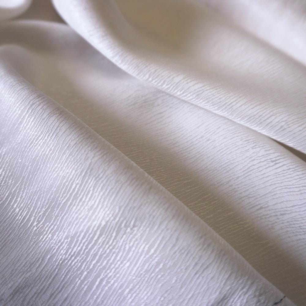 Cupro Tencel bark silk jacquard - ivory white