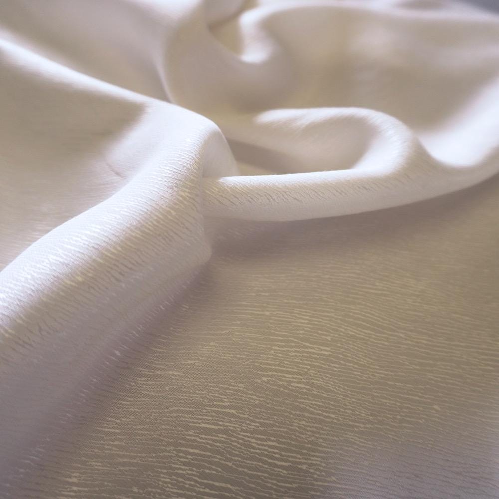 Cupro Tencel bark silk jacquard - ivory white
