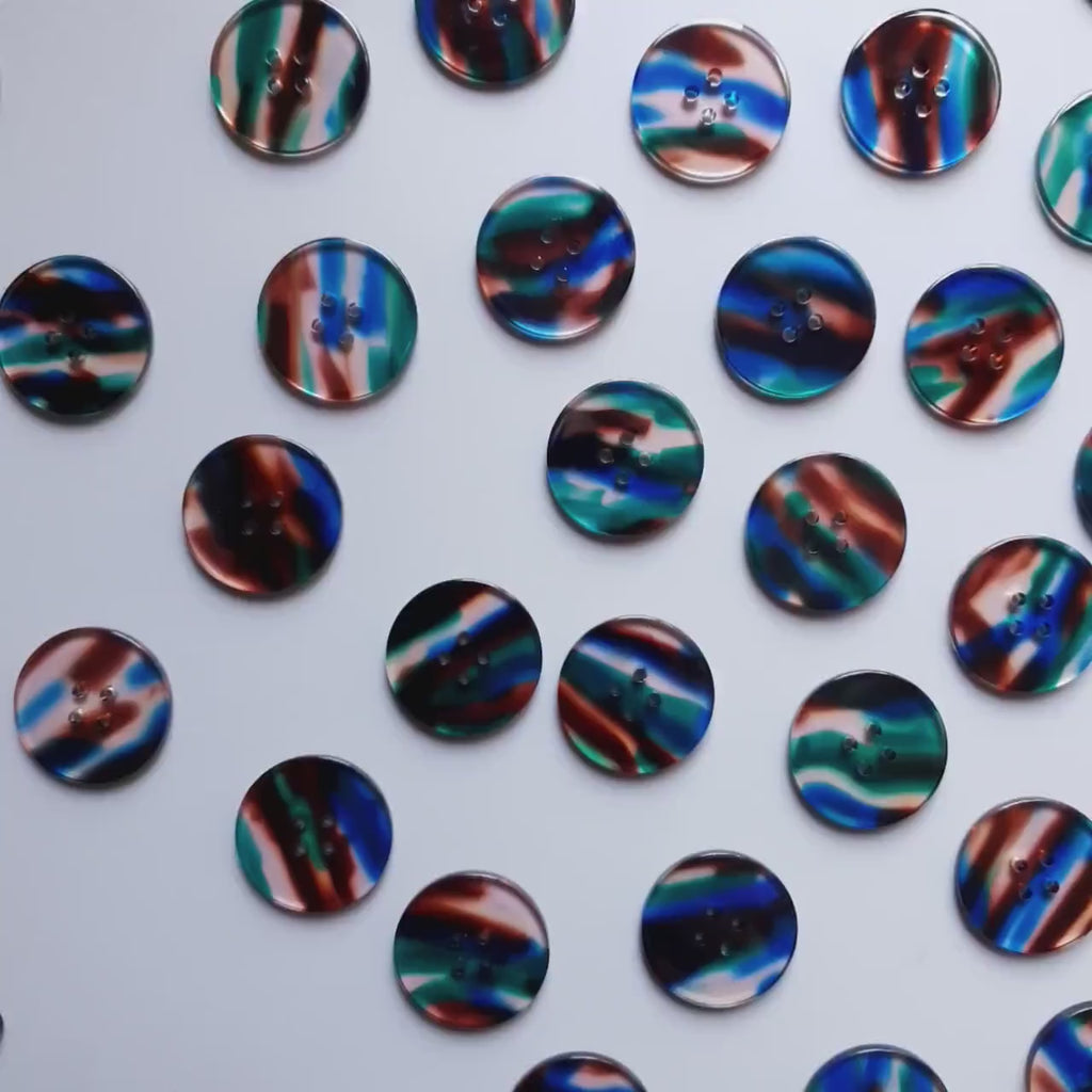 Salem Button Card (25mm Coat Size)