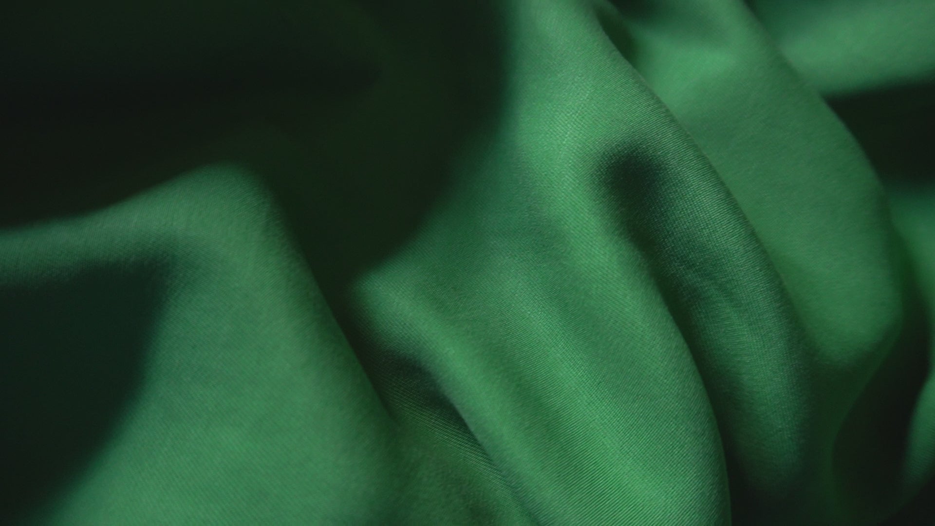 1064-21s Sanded Lenzing Tencel twill #23 green