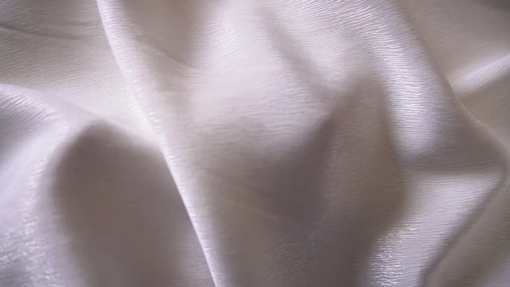 Cupro Tencel bark silk jacquard - ivory white